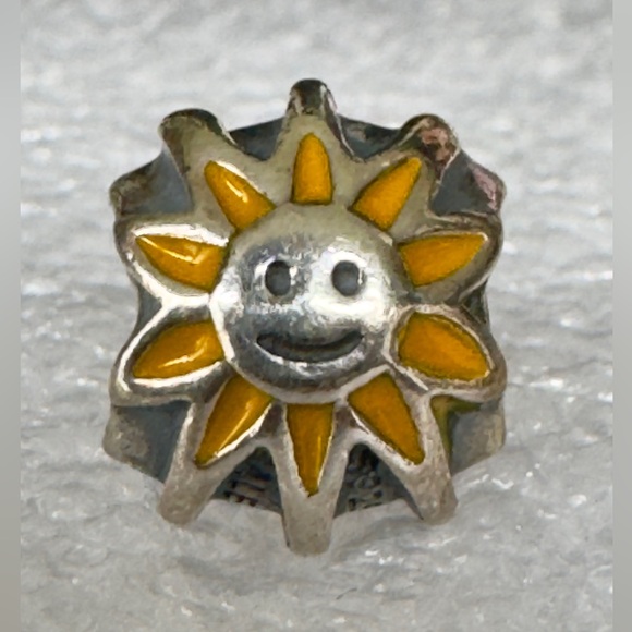 Authentic Pandora Smiling Sunshine Charm Yellow Enamel Retired - Picture 1 of 4